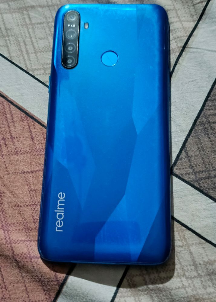 Realme 5