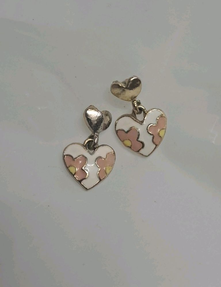 KOREAN HEART EARRINGS