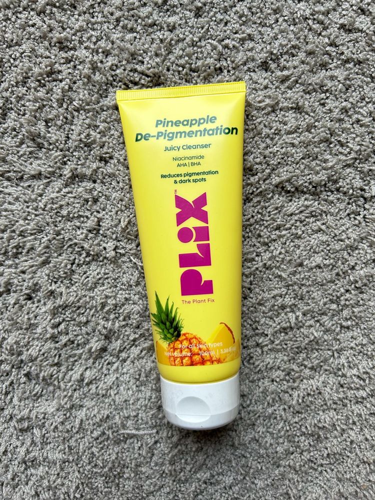 Plix- De Pigmentation Cleanser