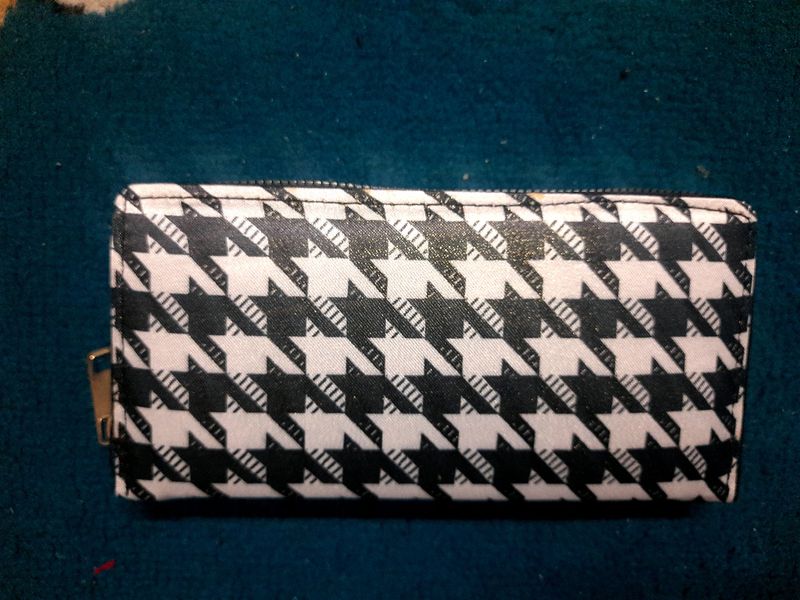 Hand Wallet Printed Black And White