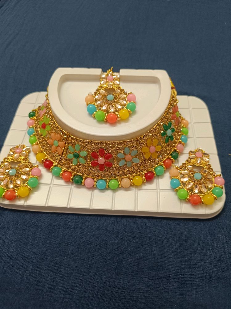 Partywear Multicolor Chocker Set