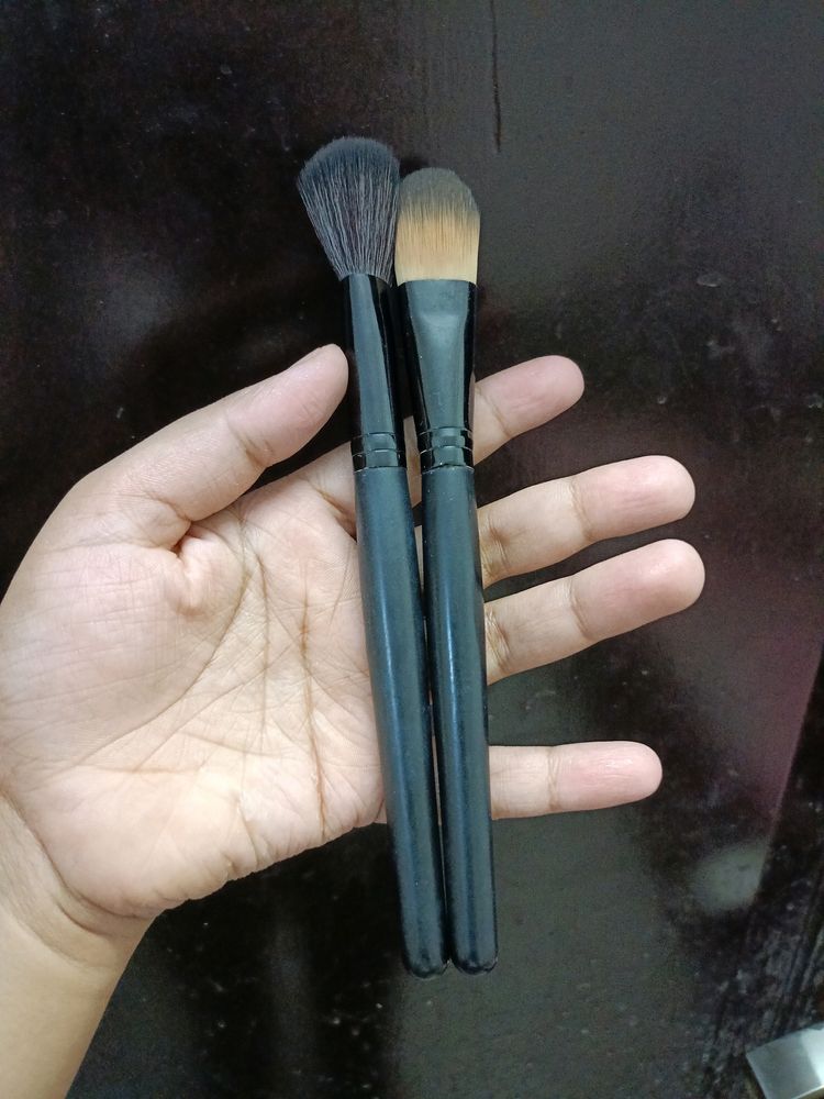 Foundation And Blush Brush