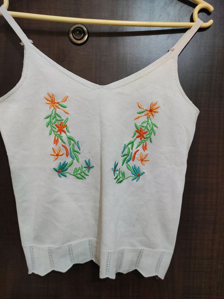 Beautiful Tank Top With Embroidery