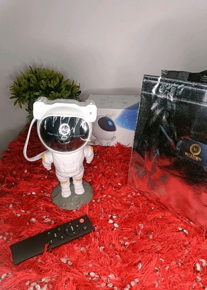 ASTRONAUT GALAXY PROJECTOR