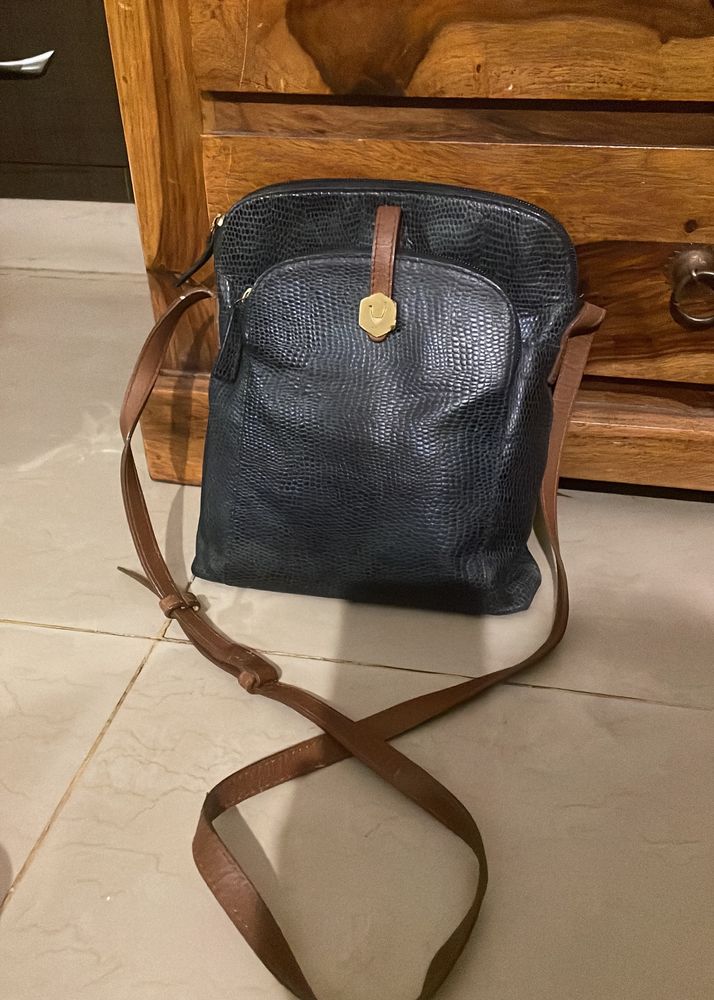 Sling Bag