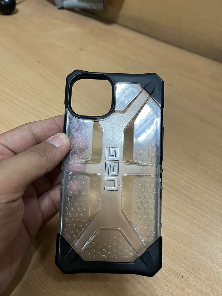 Iphone 13 UAG Hard Case. Good For Protection