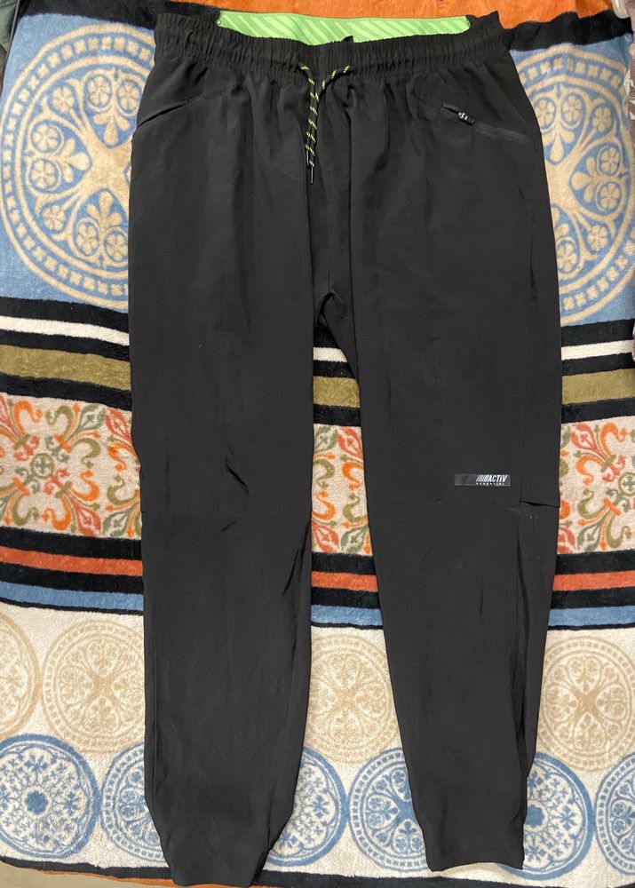 MAX BAGGY TRACKPANT