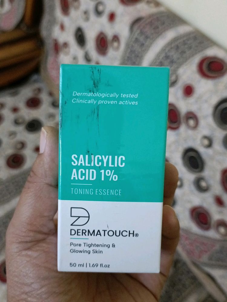 Salicylic Acid Toner For Tightening & Glowing Skin