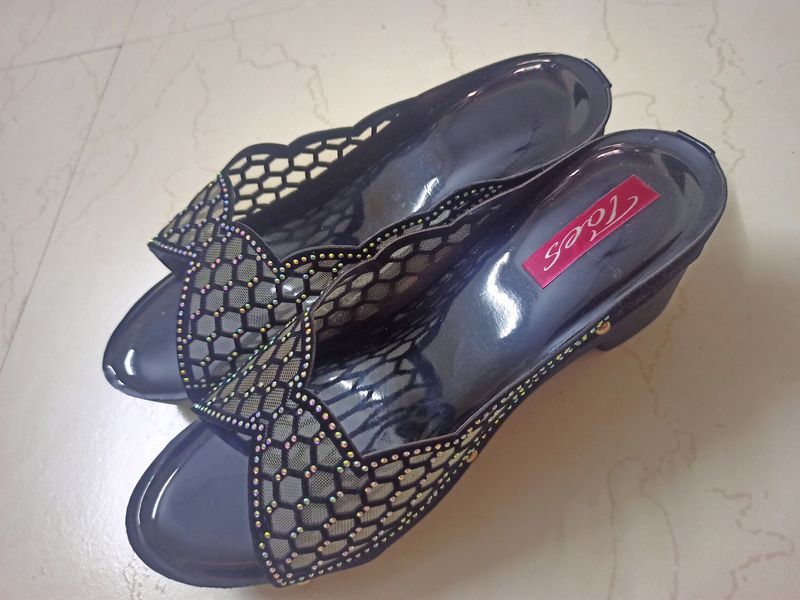 Partywear / Casual Footwear For Women | 23cms |