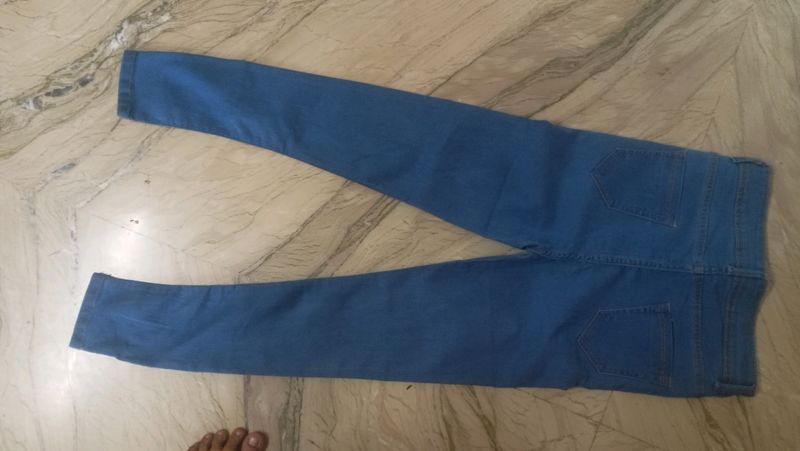 BLUE SKINNY JEANS (SIZE-28)