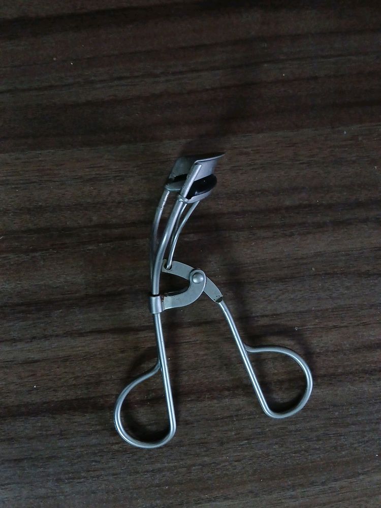 Eyelash Curler