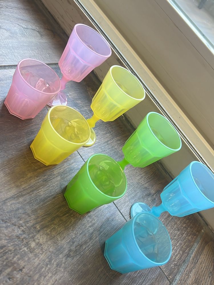 High Quality Set of 8 Mini Glasses