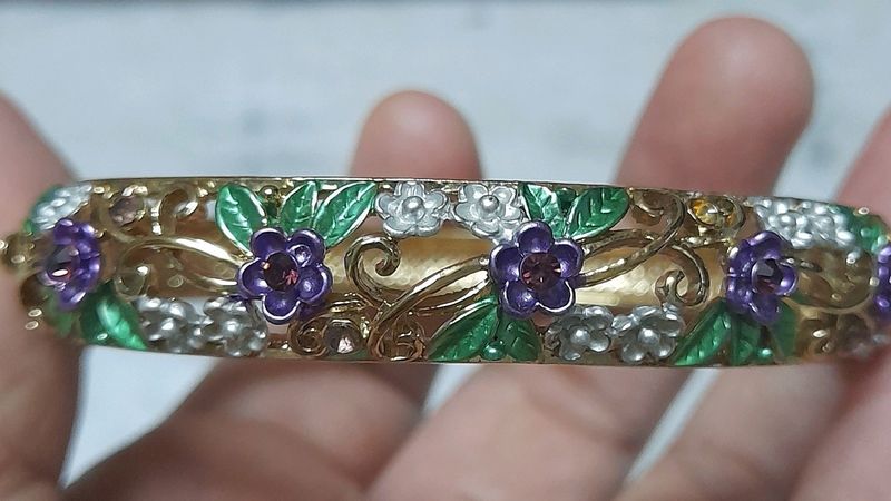 Floral Oval Bracelet