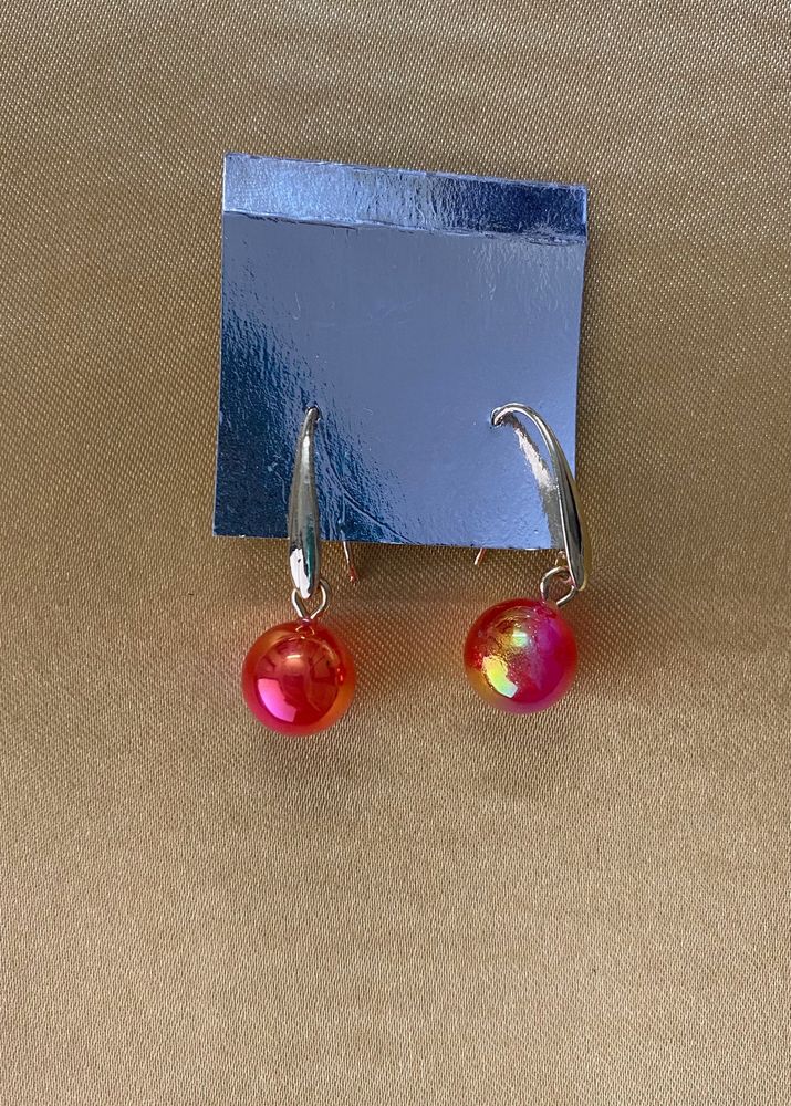 Red Pearl Shine Earrings