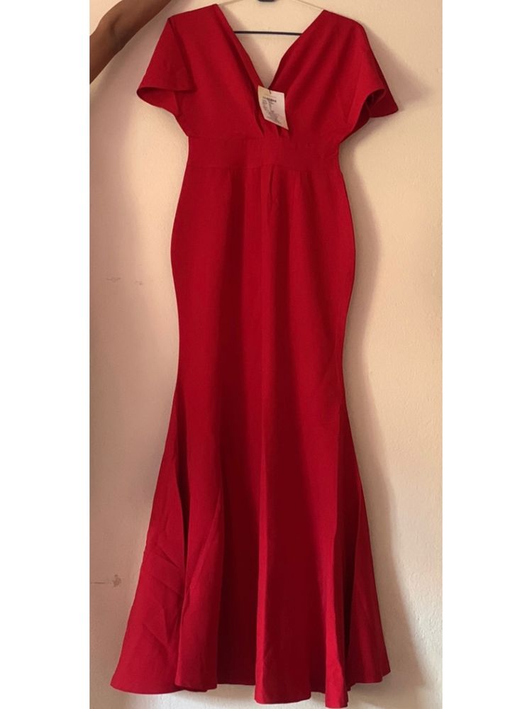 Classic Scarlet Red Gown