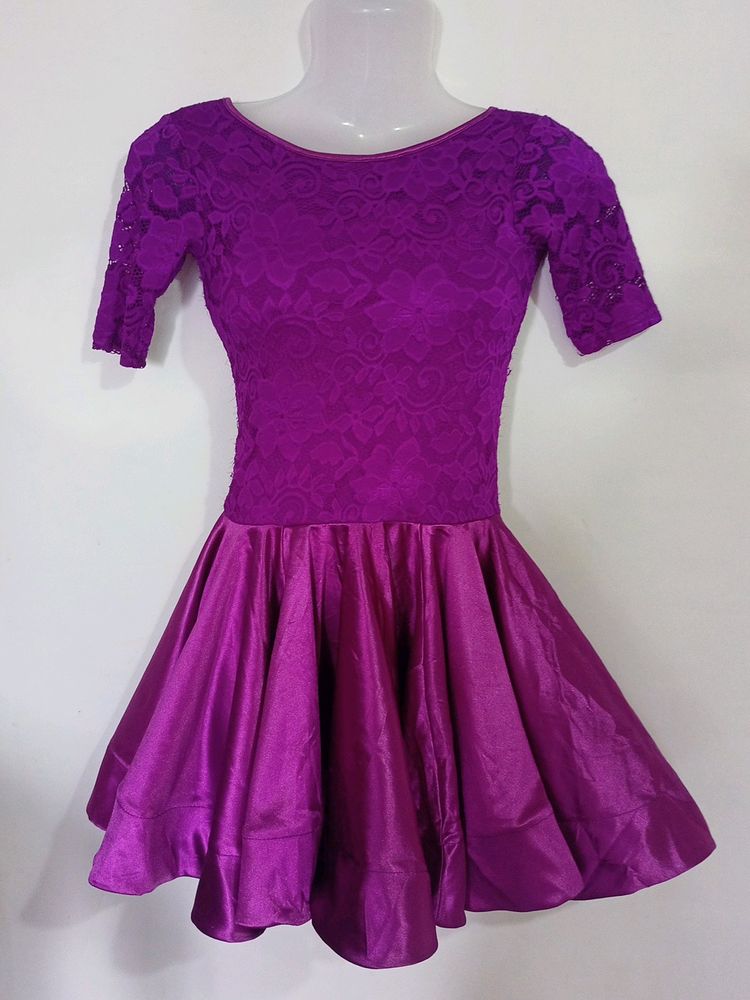 VERY PRETTY FLARED SHORT FROCK