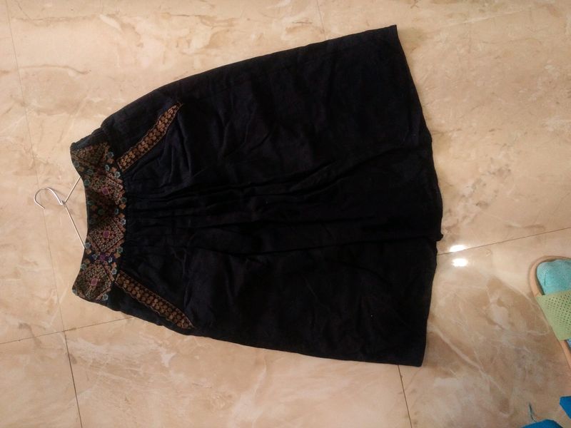 Embroidered Black Skirt