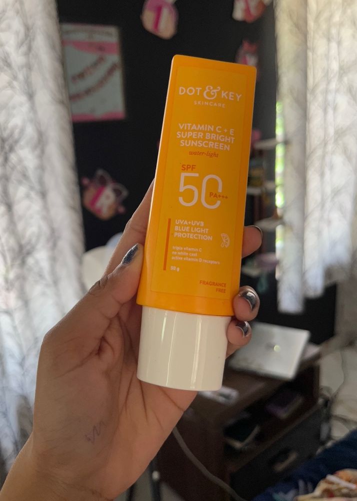 Dot & Key Vitamin C + E Super Bright Sunscreen