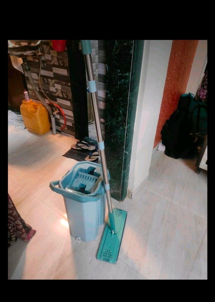 House Cleaning Mop