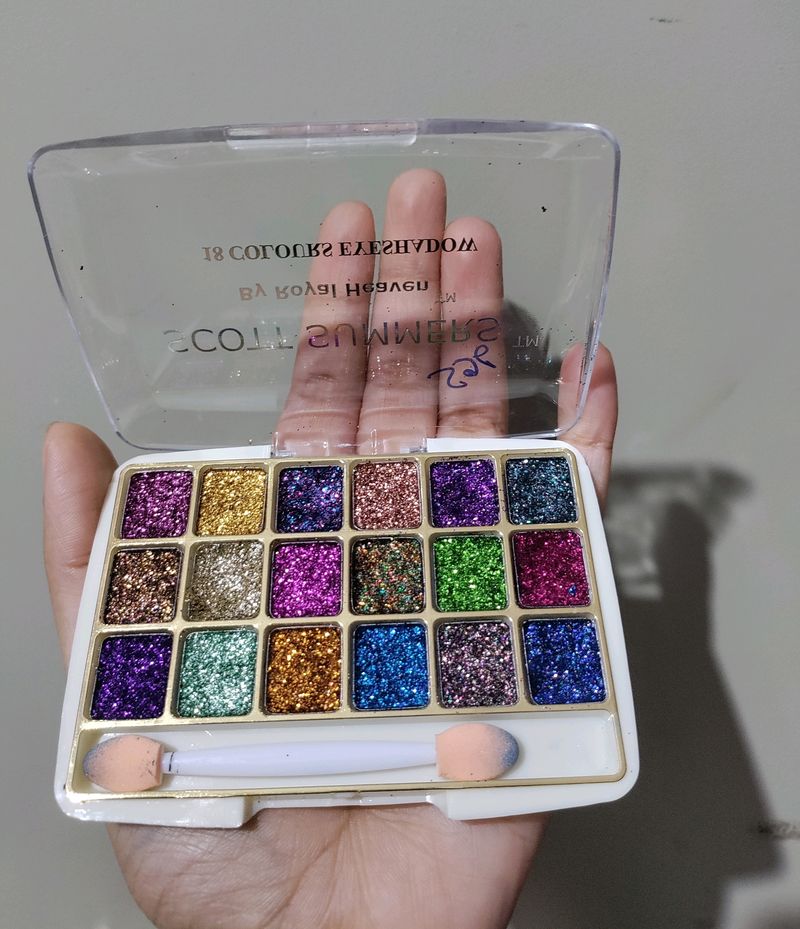 Multicolored Shining Eyeshadow Palette