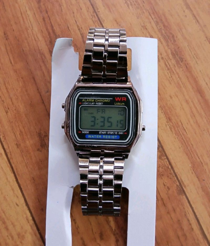 New Vintage Style Digital Watch For Unisex