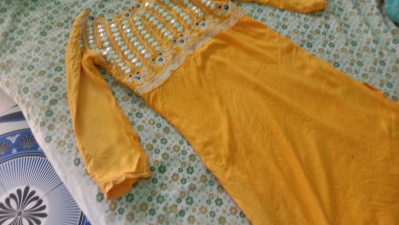 Yellow Kurti😍