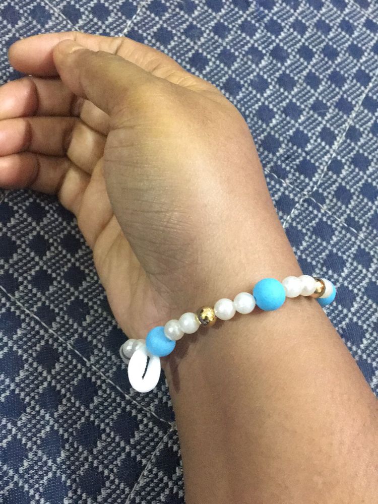 Bangles & Bracelets | Shell With Sky blue Bead Braclet | Freeup