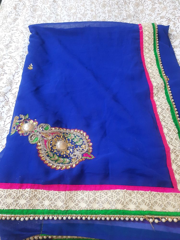 beautiful sarees with blouse pieces