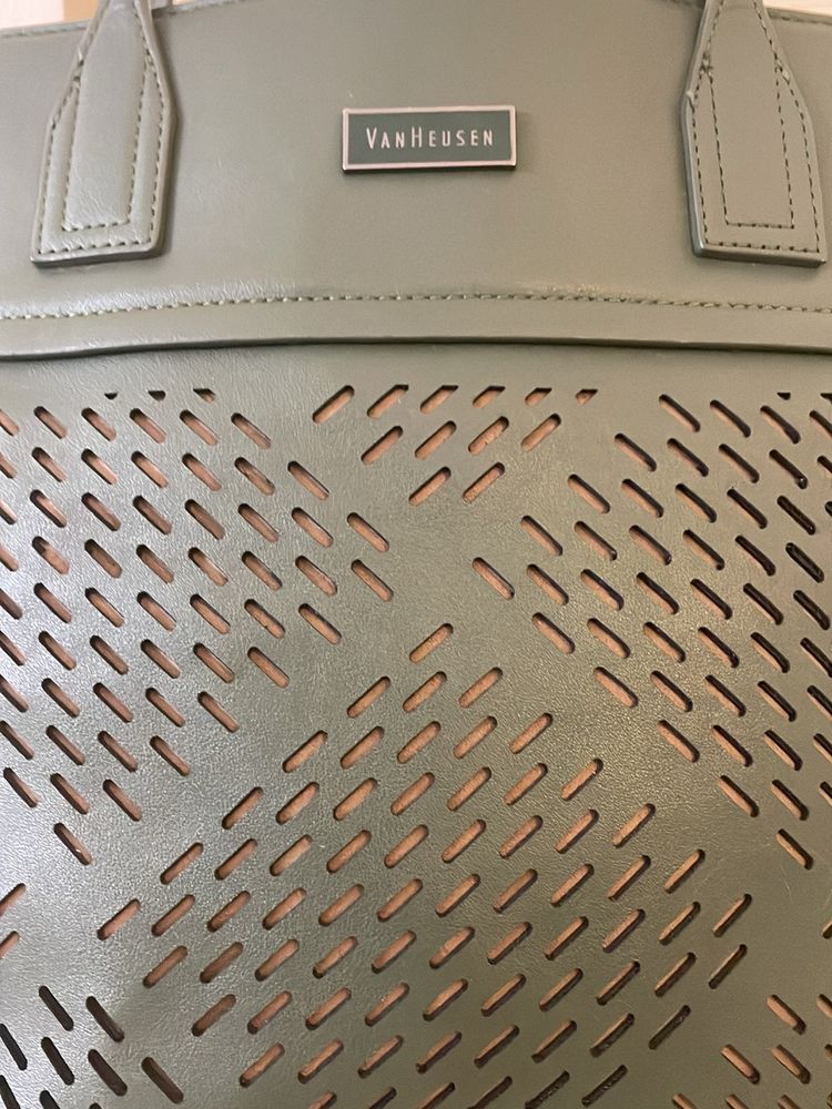 Van Heusen handbag For Sale