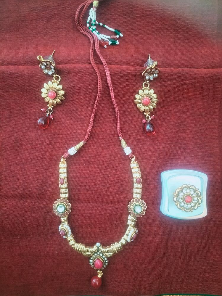 Golden Jewellery Set