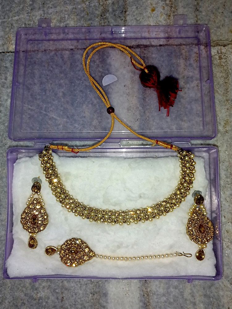 Golden Artificial Party Jewellery Set