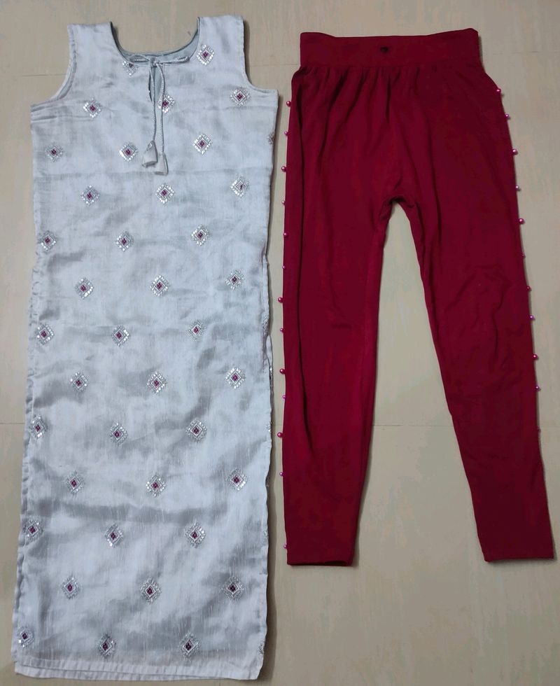 Kurti And Struchabel Leggings