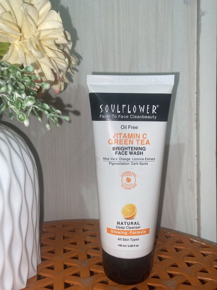 Soulflower Vitamin C Green Tea Facewash