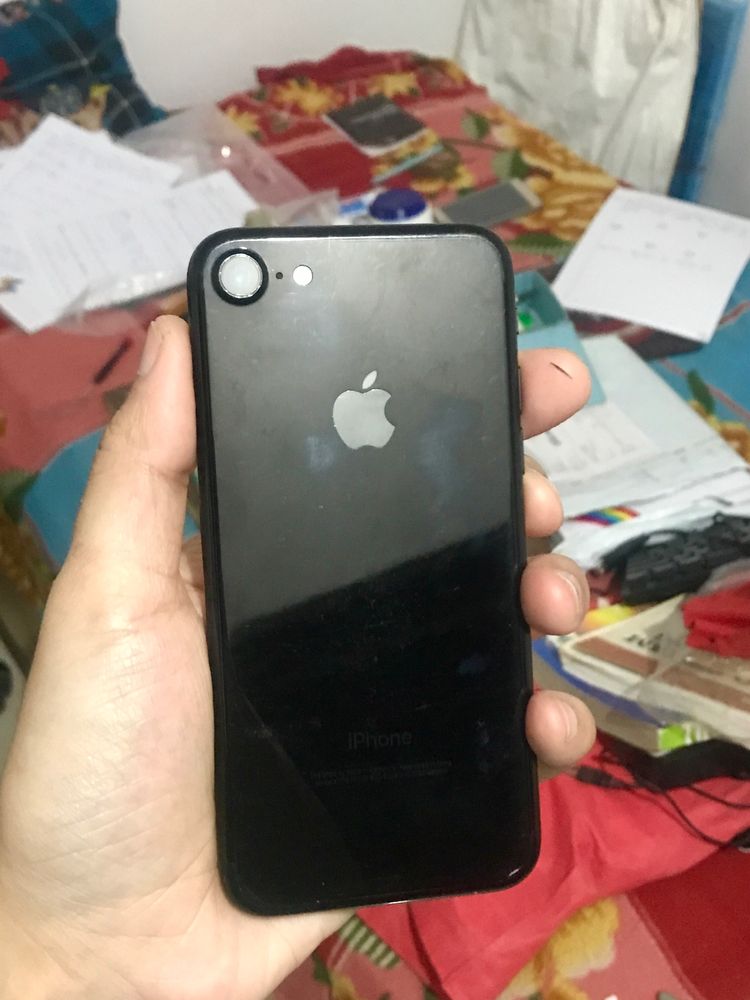 iPhone 7 128 GB (Jetblack Edition)