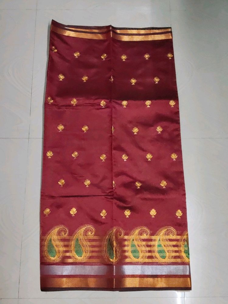 New Saree With Unstitched Blouse Piece