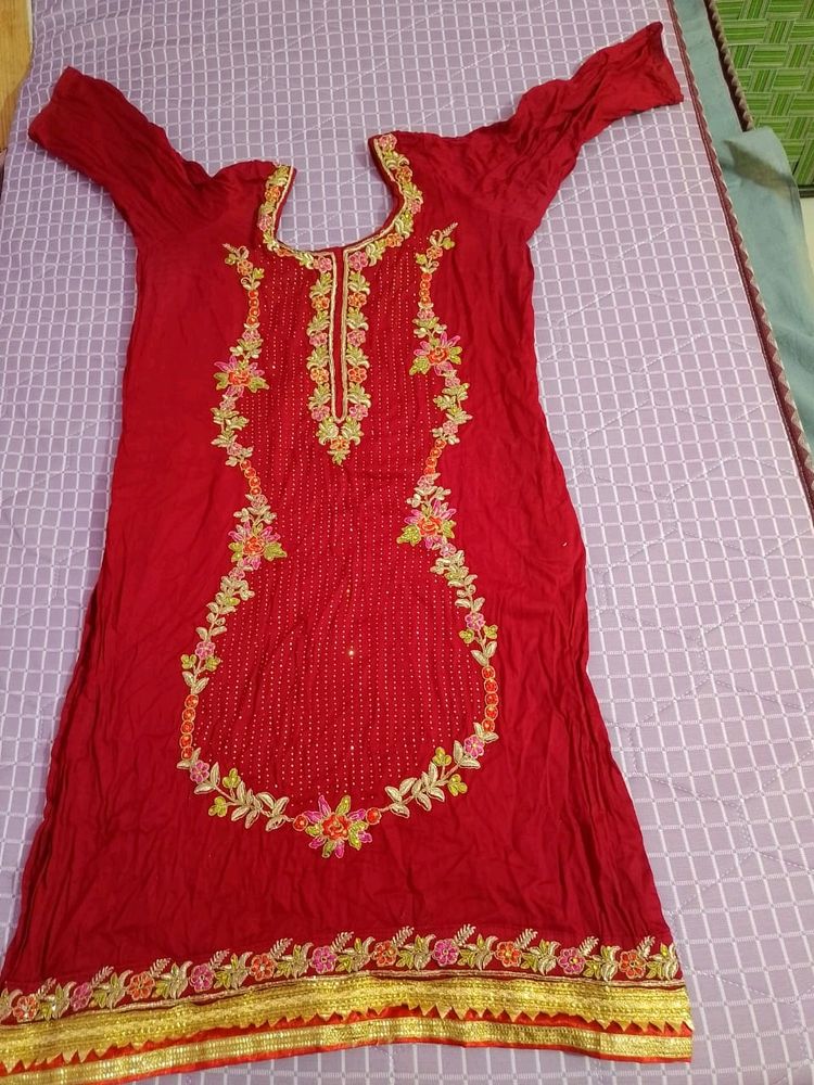 Red Kurta