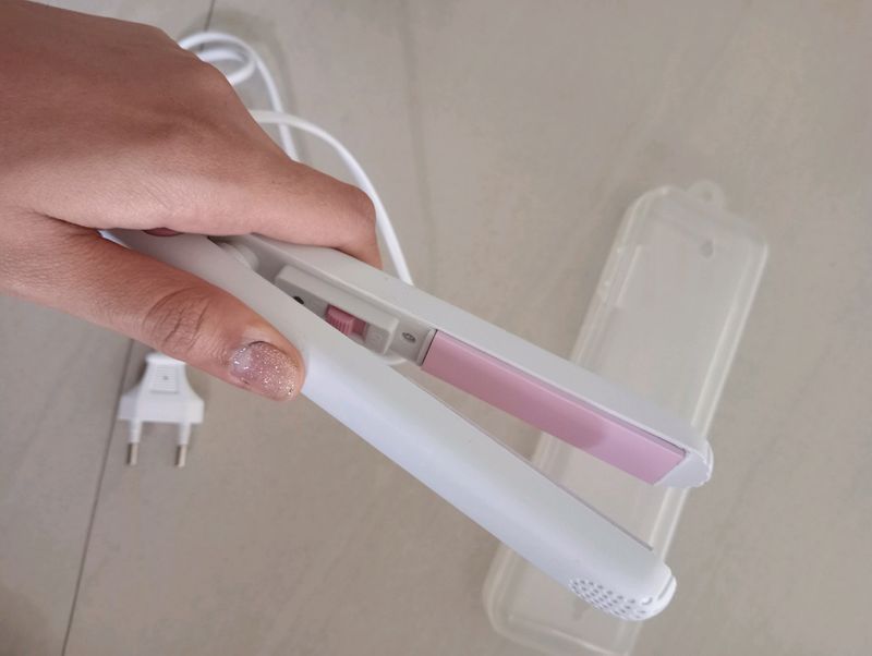 Mini Hair Straightener