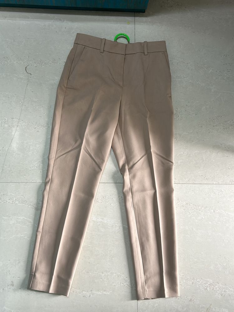 Beige colour H&M trouser