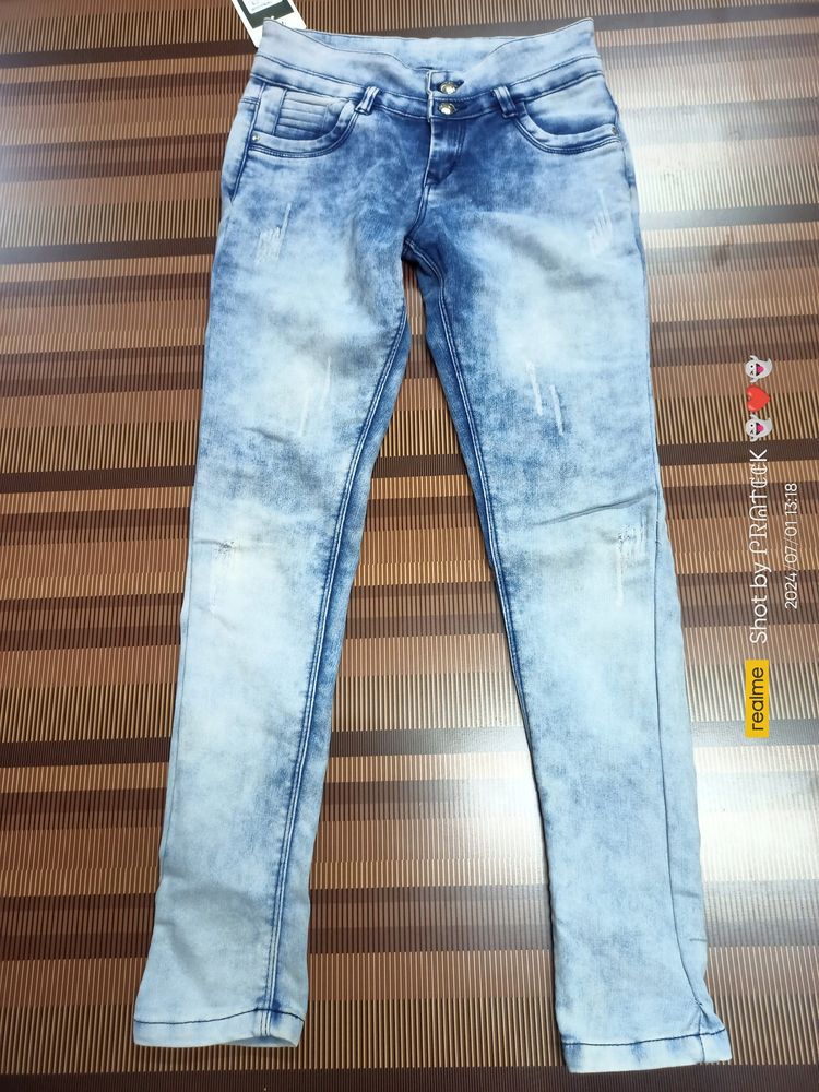 (N-19) 24 Size Slim Fit Denim Jeans