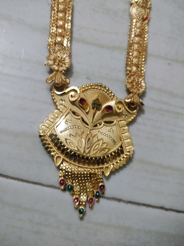 gold mangalsutra