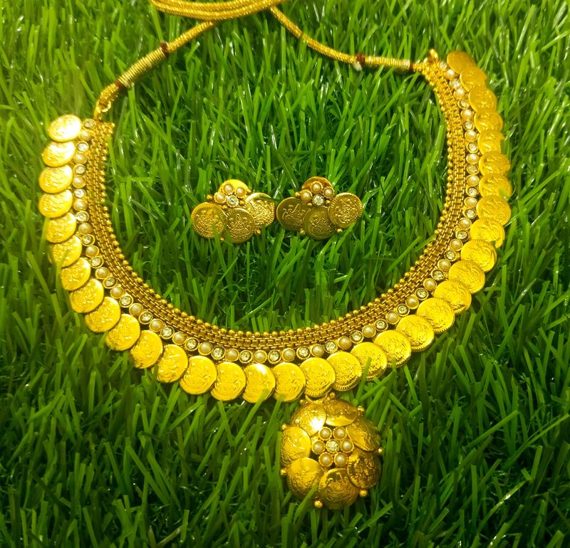 Laxmi Gold Coins Necklace Set