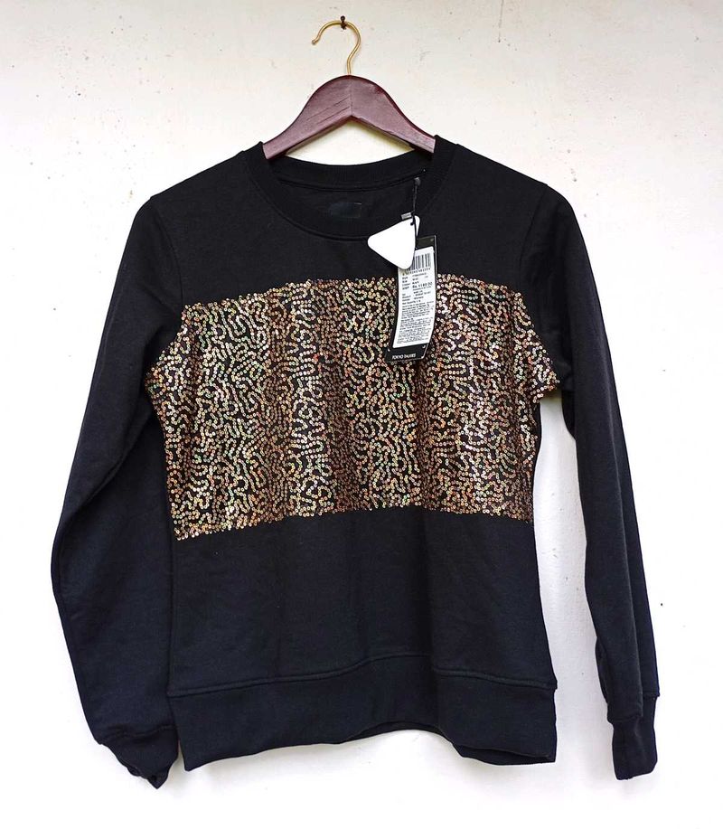 M Size New With Tag Glimmering Sweatshirt