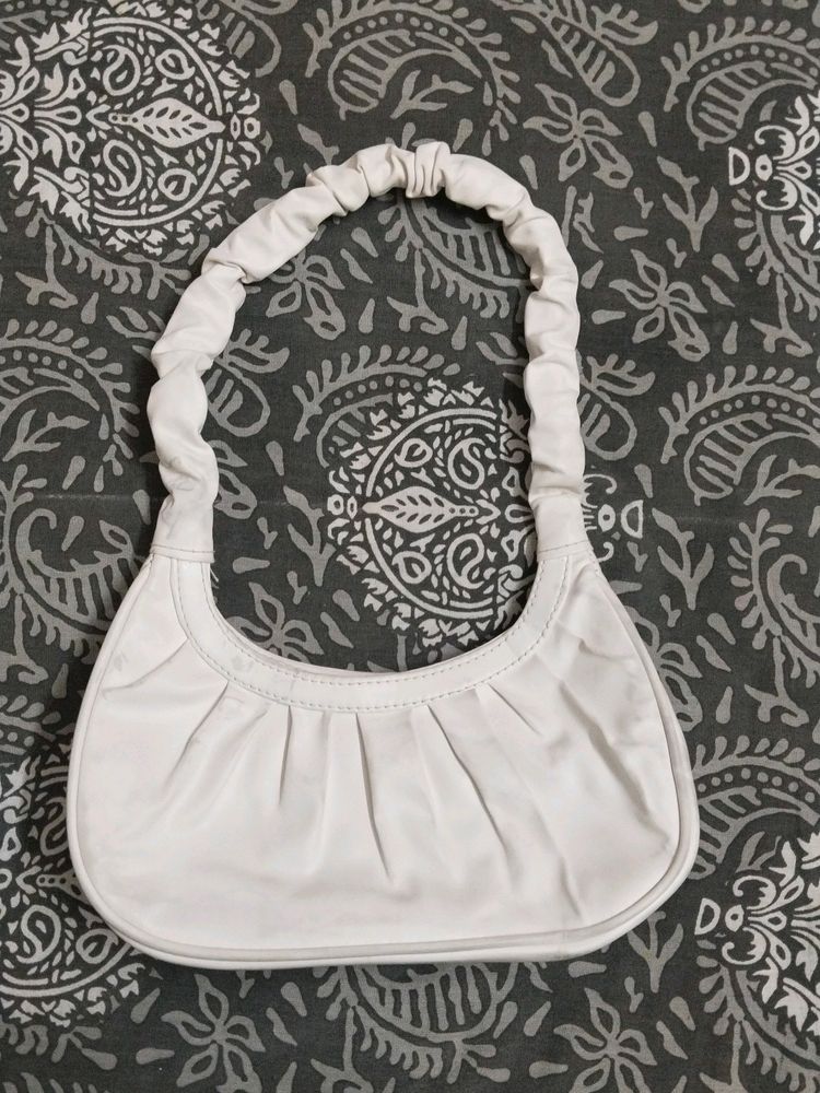 White Shoulder bag