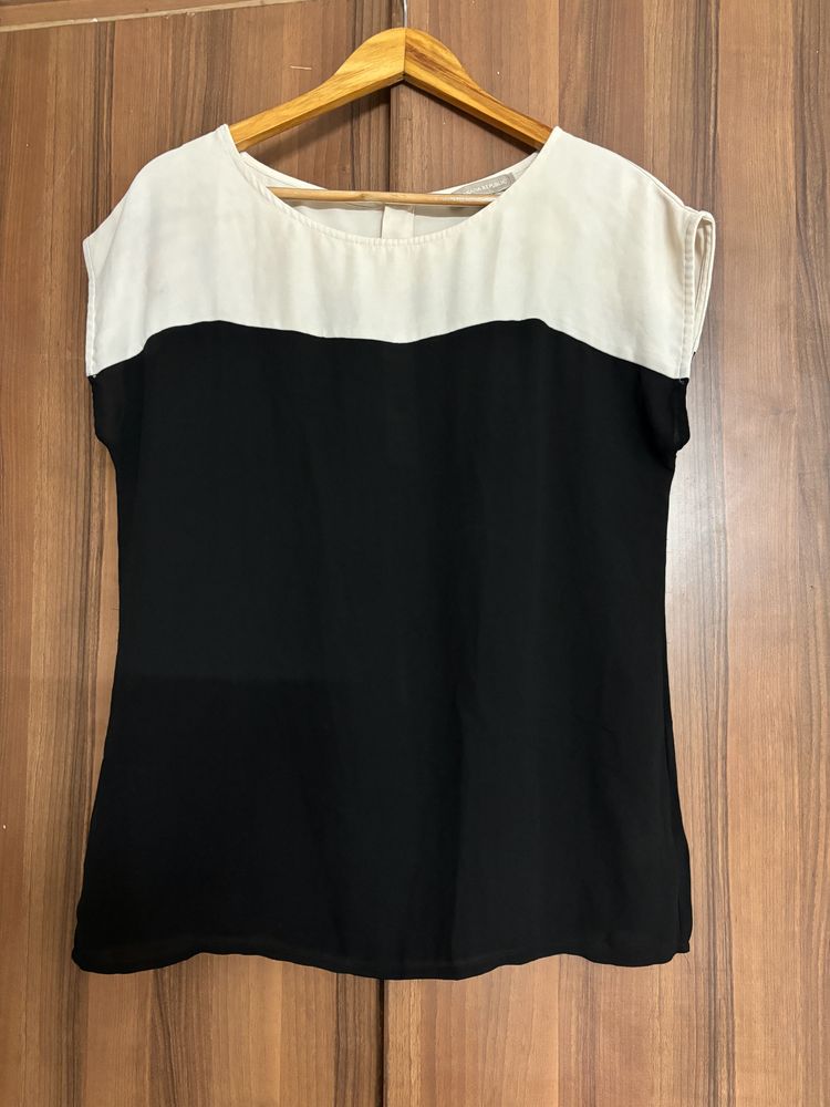 Banana Republic Top