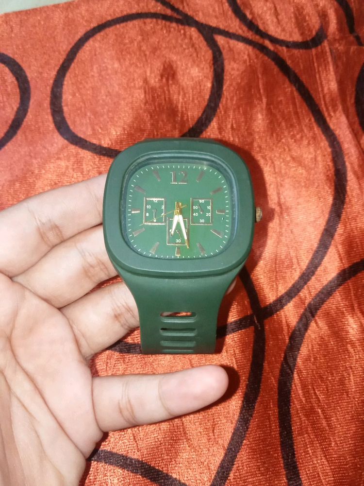 Dark Green Watch ⌚