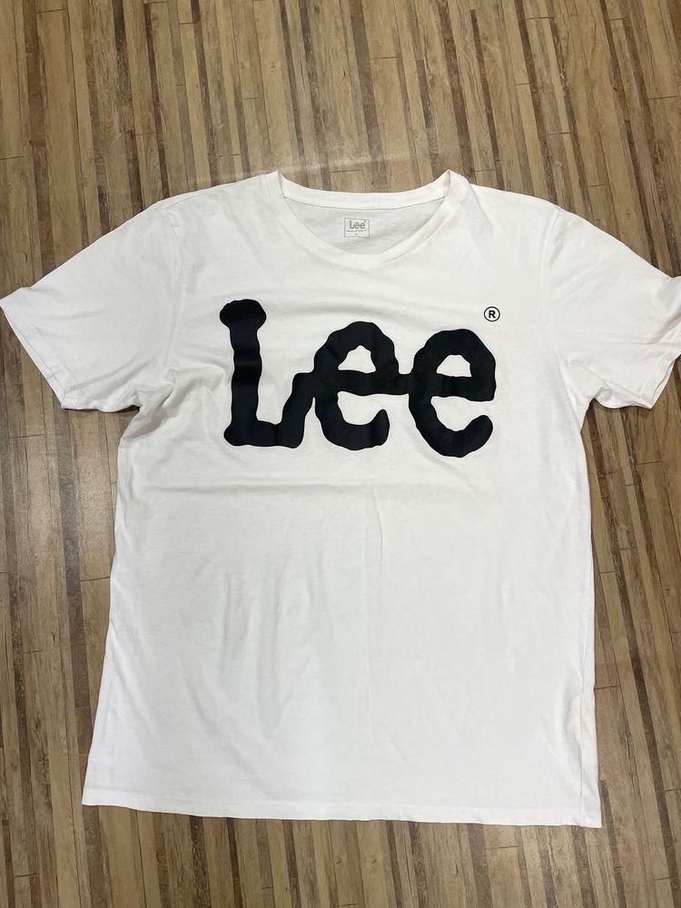 Lee Tshirt