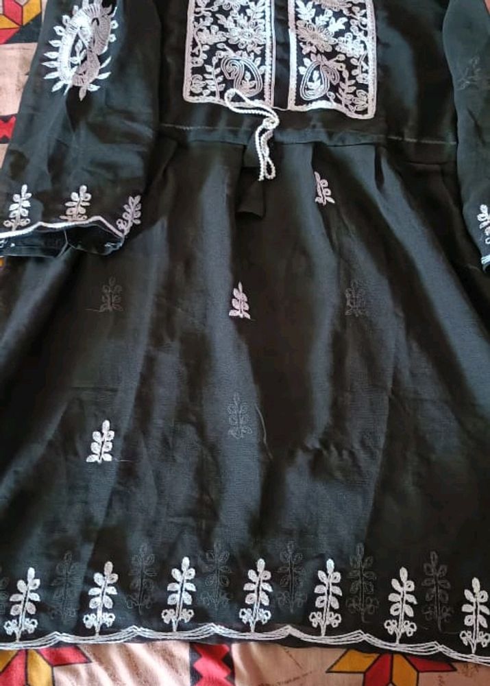 Chikankari Kurti