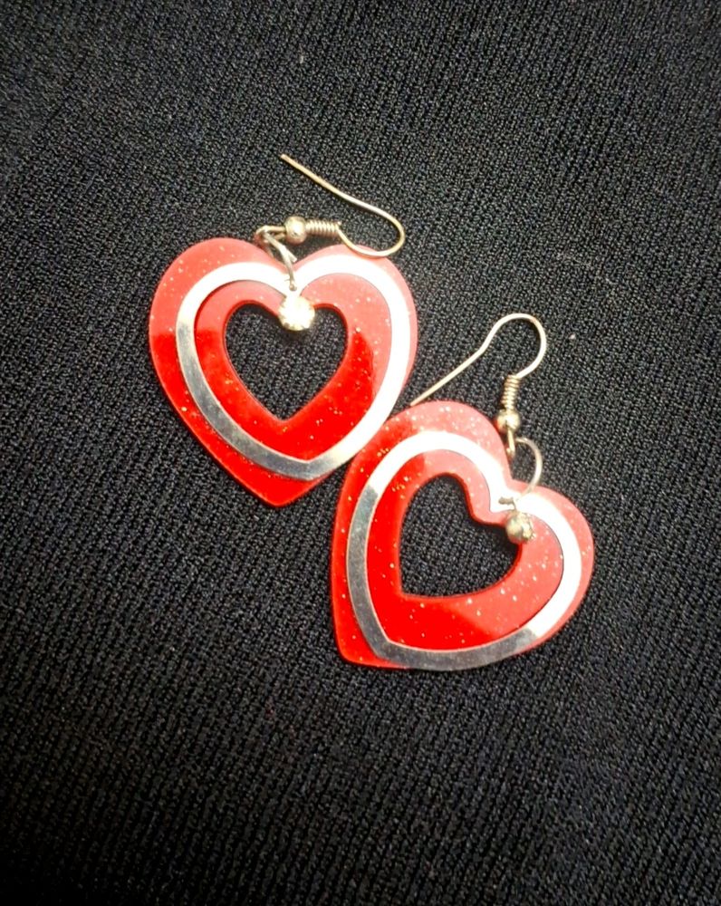 Heart Shaped Red Sparkling Earrings❤️