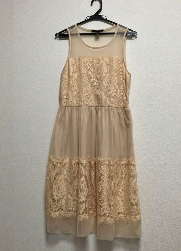 FOREVER 21 DRESS  NEW WITH OUT TAG