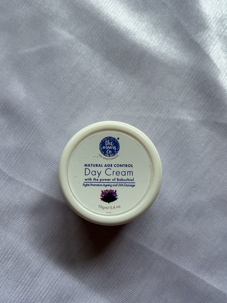 The Moms Co Day Cream